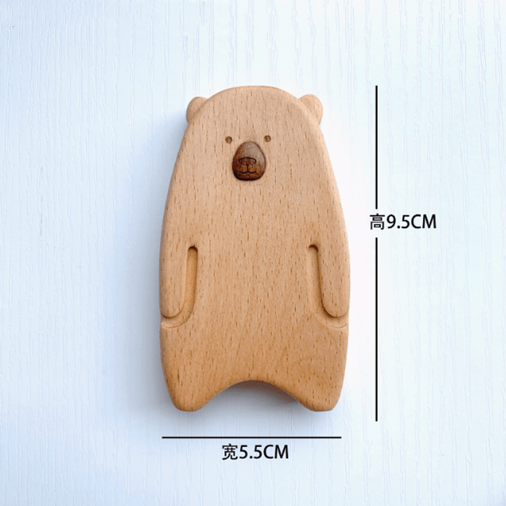 Natural maple wood bear-shaped bottle opener, 9.5 cm tall, adds fun to your kitchen decor.