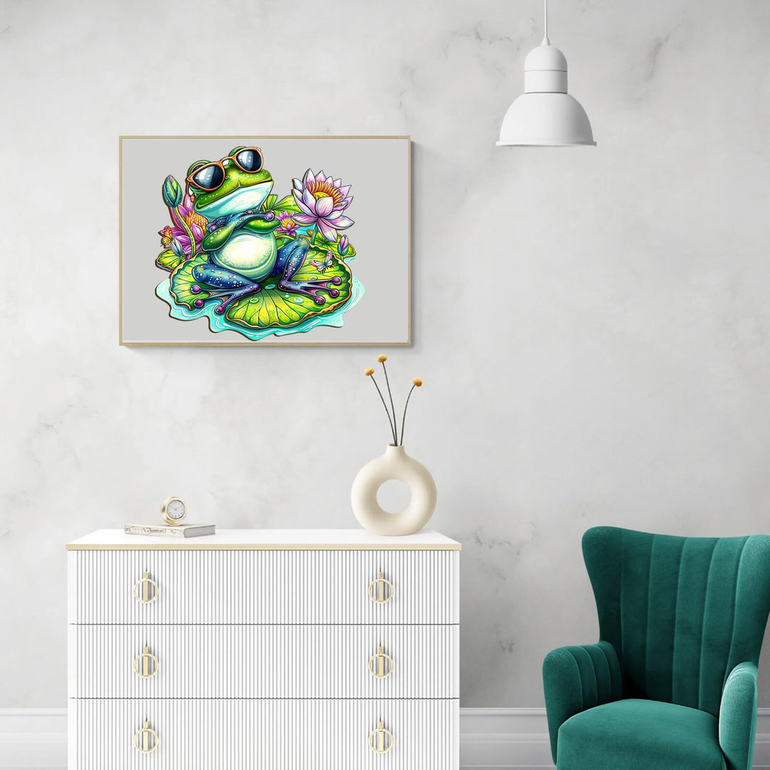 Leisurely Frog-2 Wooden Jigsaw Puzzle