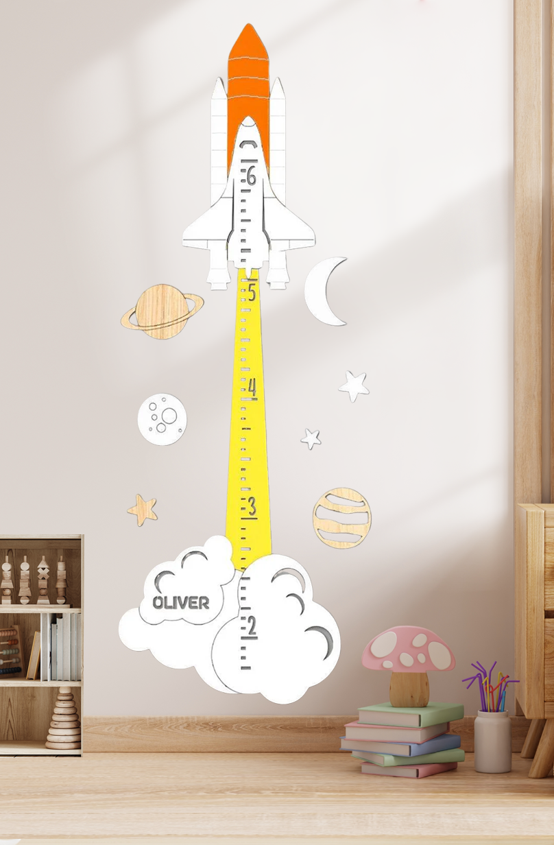 Tableau de croissance en bois personnalisé en forme de fusée