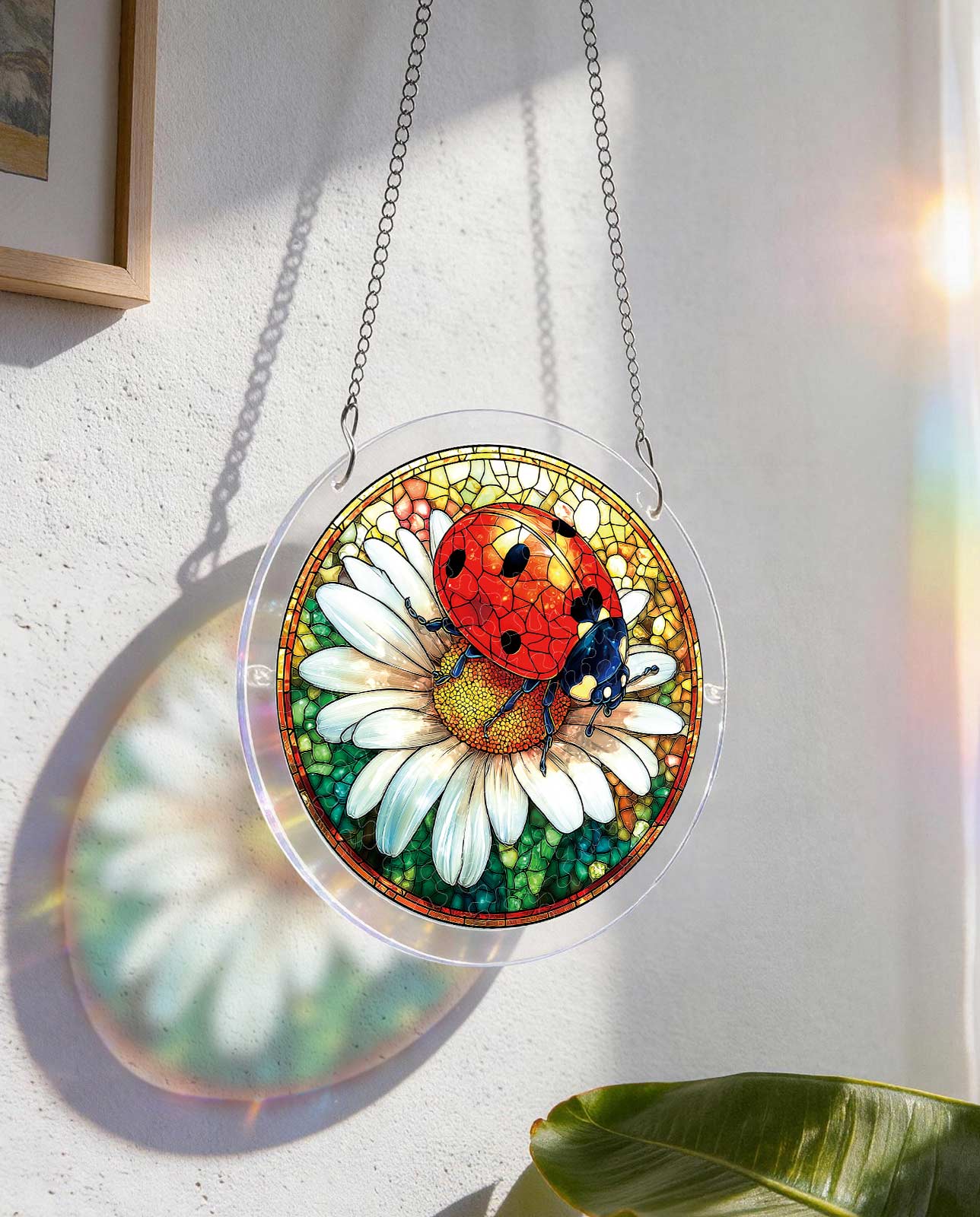 Acrylpuzzle-Sonnenfänger - Marienkäfer auf Gänseblümchen