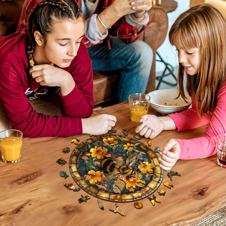 Leisurely Bee Wooden Jigsaw Puzzle