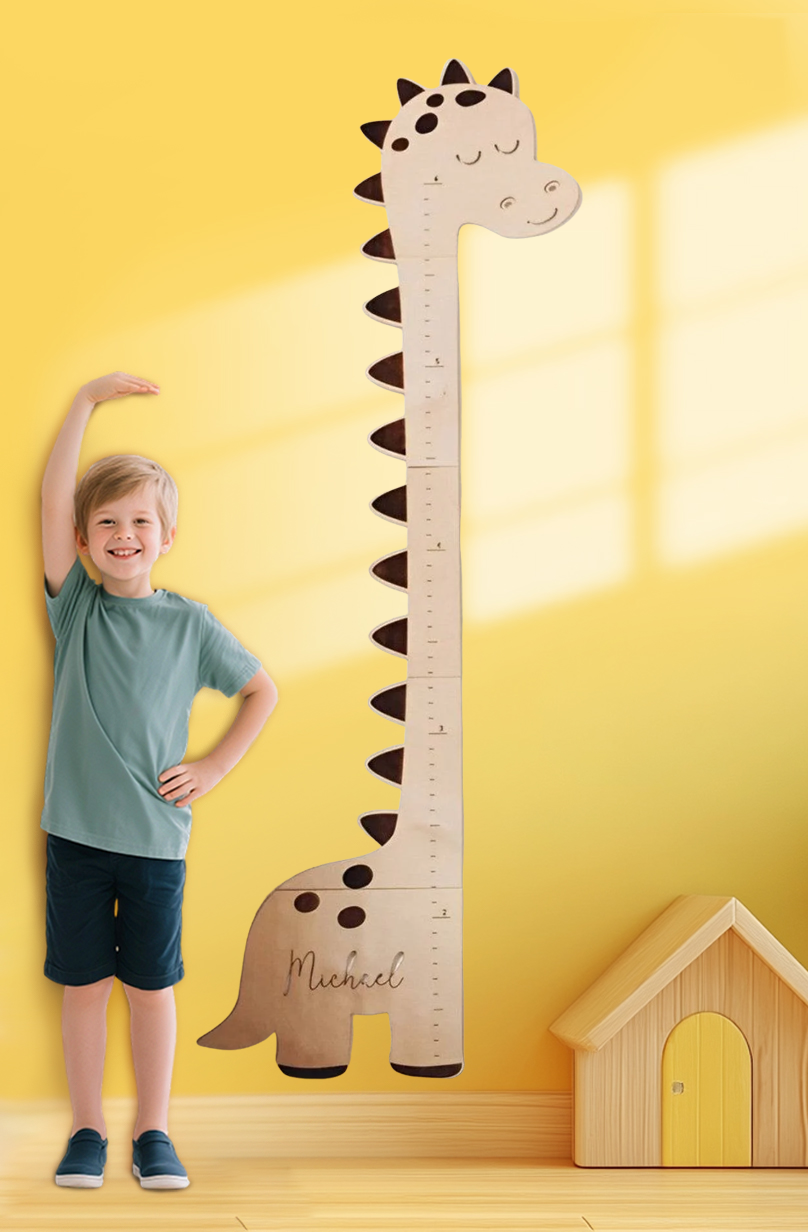 Tableau de croissance en bois personnalisé de dinosaure