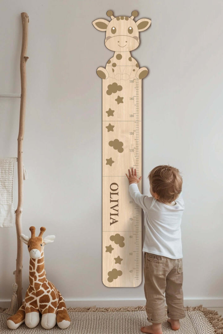 Tableau de croissance personnalisé en bois avec girafe mignonne
