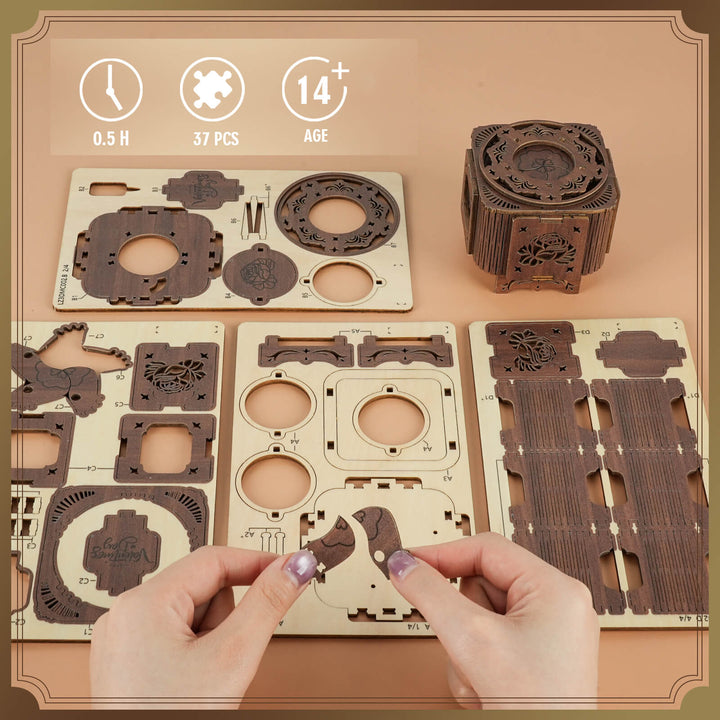 Walnut – 3D Music Ring Box