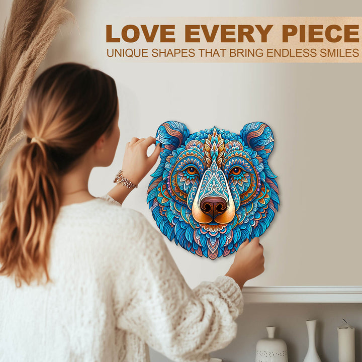 Puzzle en bois coloré en forme d'ours