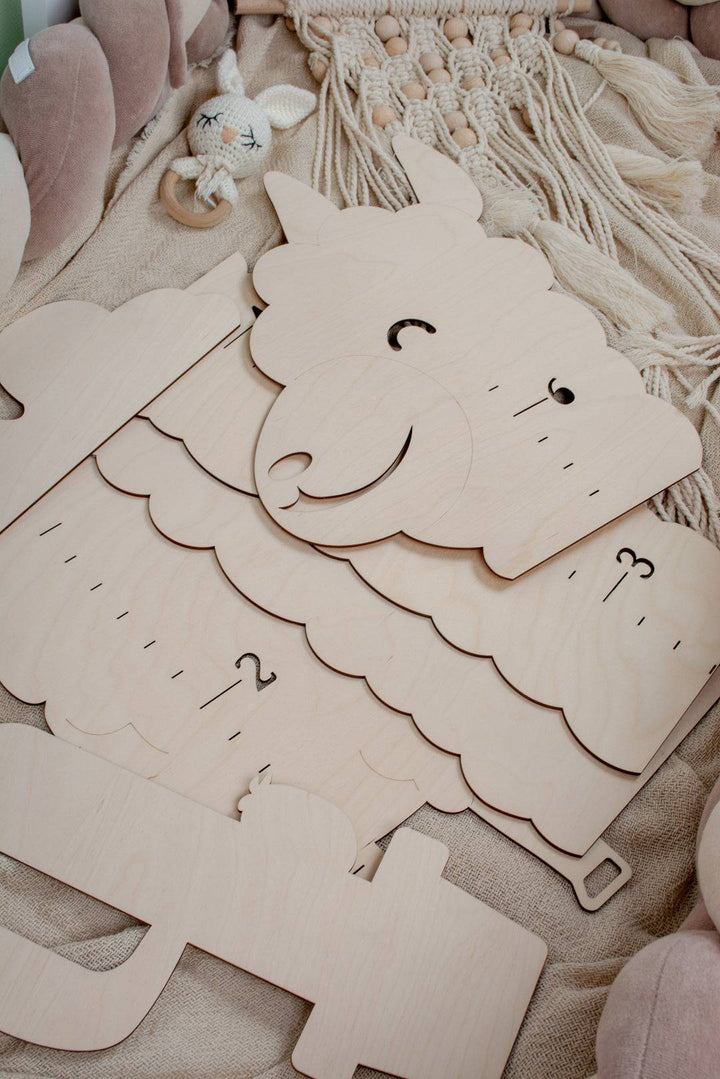 Tabla de crecimiento de alpaca de madera personalizada Decoración de la habitación para niños